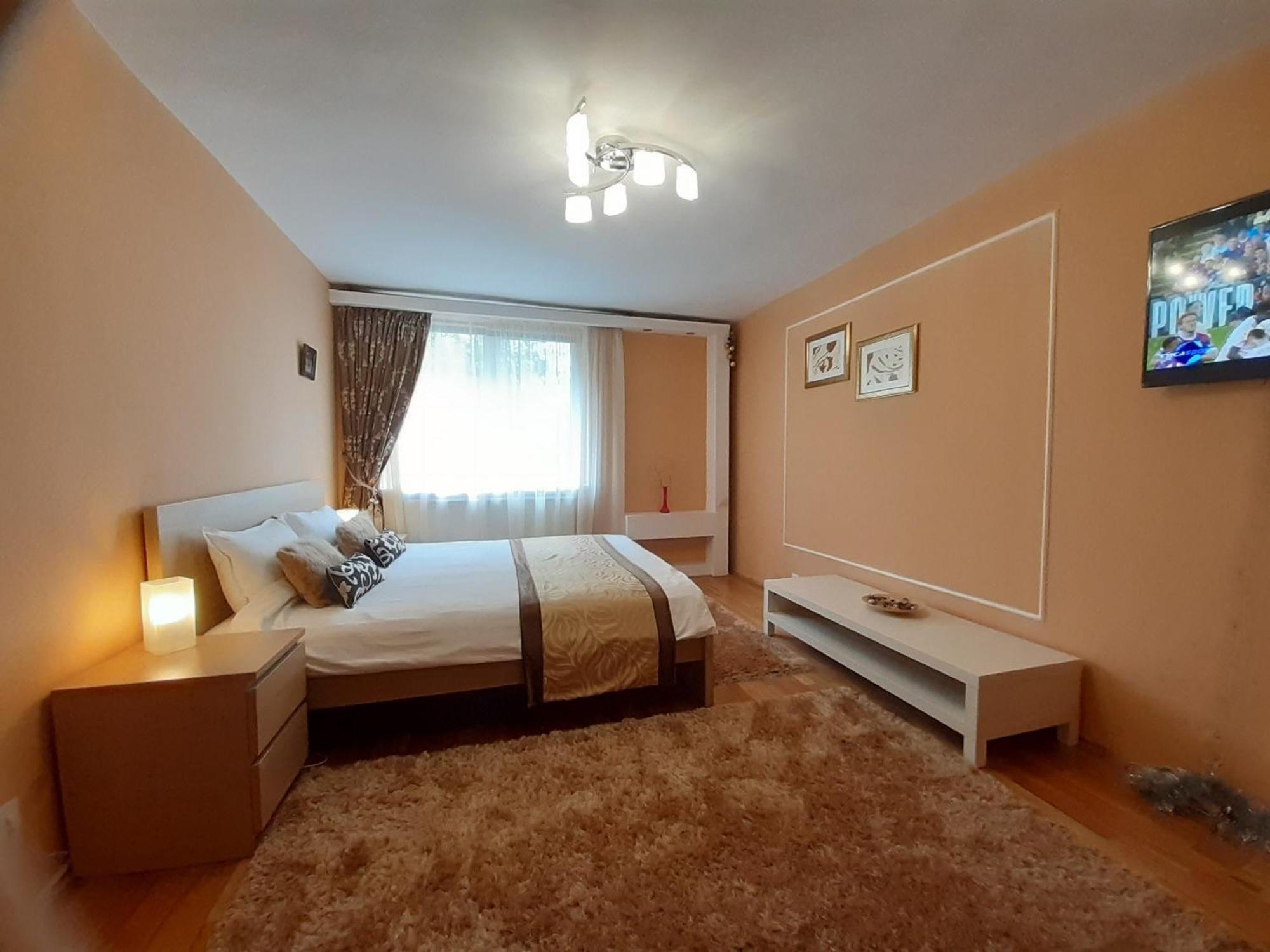 Apartament Central Piatra Neamţ エクステリア 写真