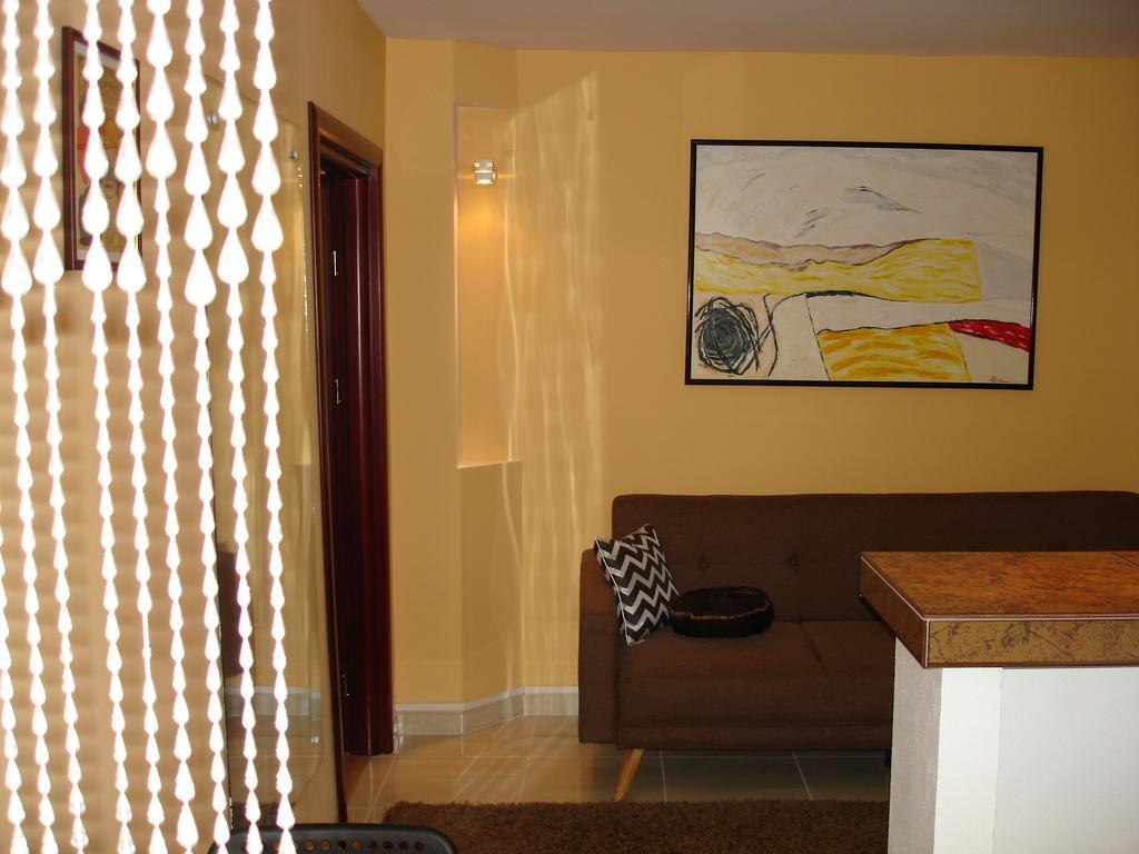 Apartament Central Piatra Neamţ エクステリア 写真